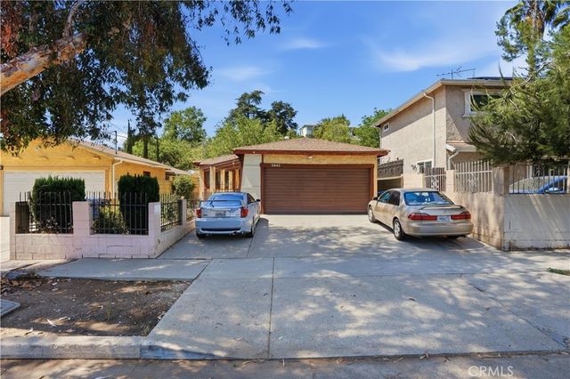 5943 Benner, Los Angeles