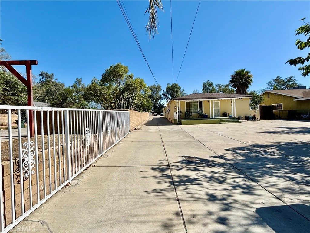 17032 Malaga Street, Fontana