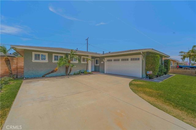 7442 Santa Domingo, Buena Park