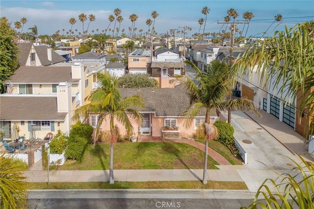 114 5th, Seal Beach