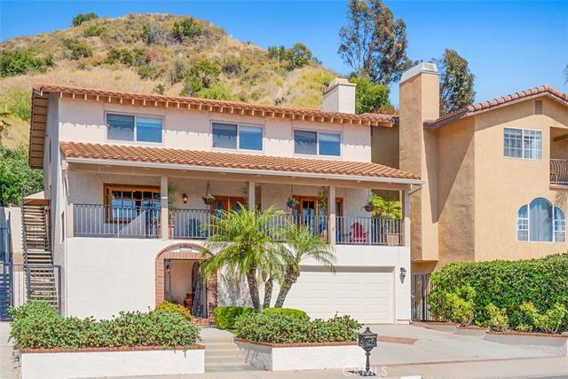 1746 Rudell Road, Burbank