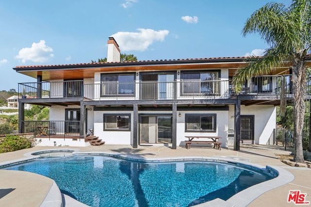 1821 Calle Petaluma, Thousand Oaks