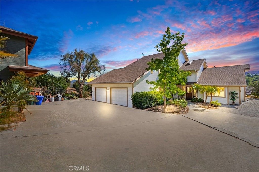 1832 Camino Rainbow, Fallbrook
