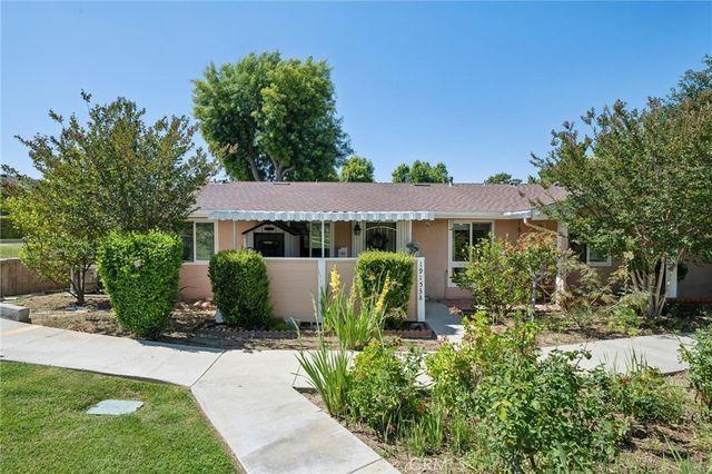 19153 Avenue Of The Oaks # A, Newhall