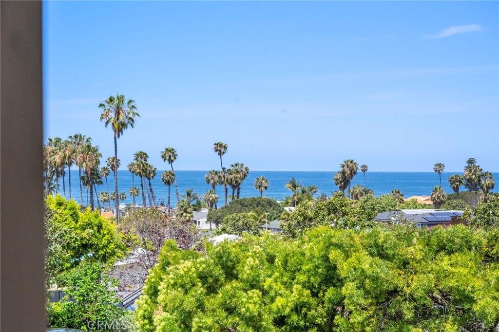 8361 Calle Del Cielo, La Jolla