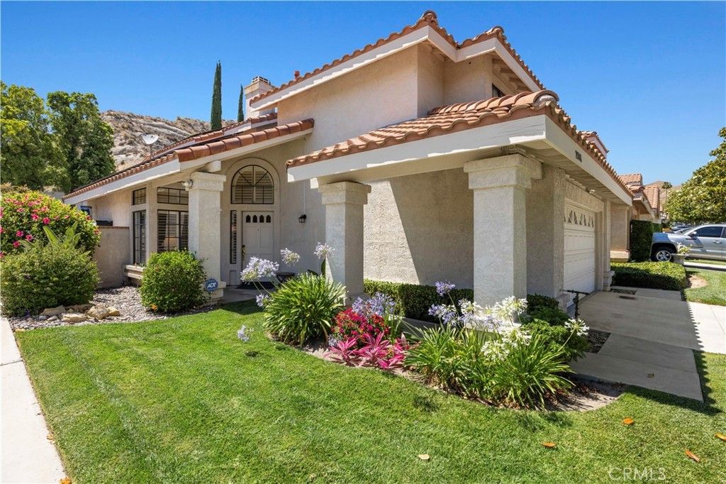 29065 Marilyn Dr, Canyon Country