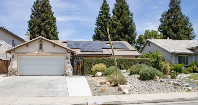 8608 Spanish Bay Drive, Bakersfield