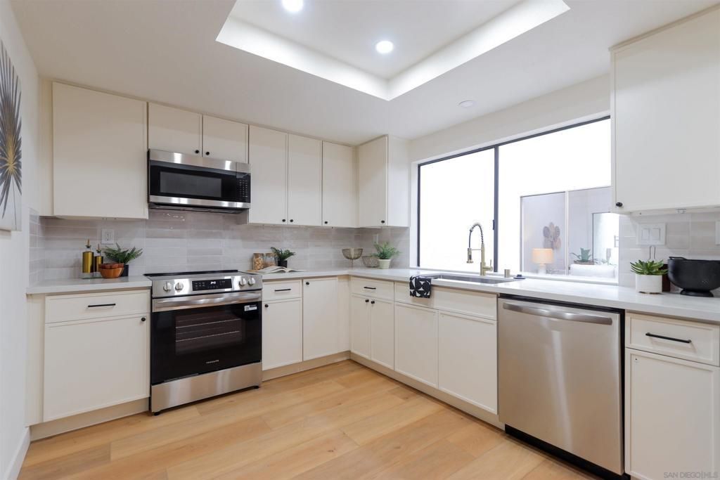 10 Morena # 8, Irvine