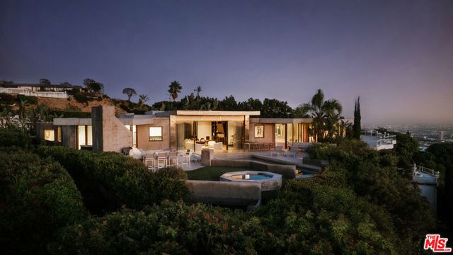 301 Trousdale Place, Beverly Hills