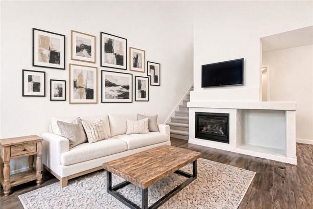 67 Carlsbad, Aliso Viejo