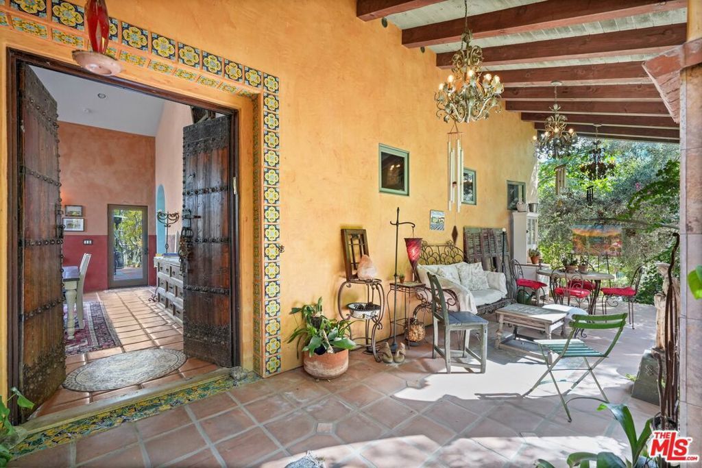 754 Basin Drive, Topanga