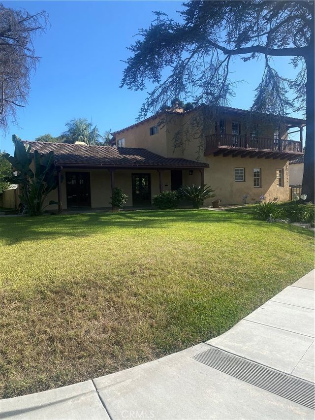 4485 Myrtle, Long Beach