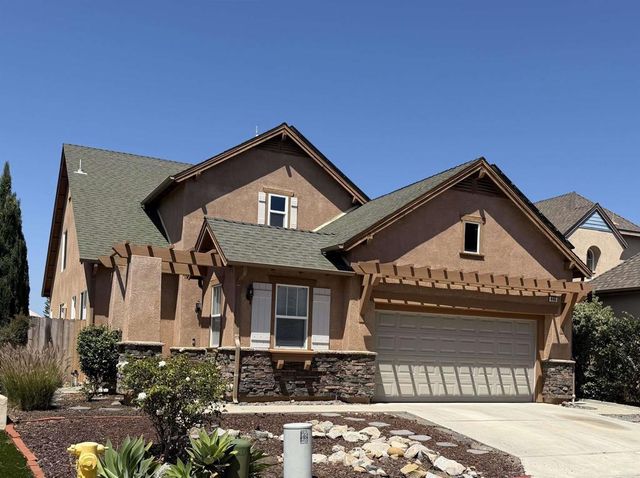 445 Poets Square, Fallbrook