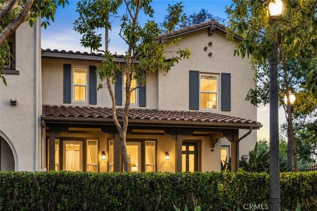 25 Vermillion, Irvine