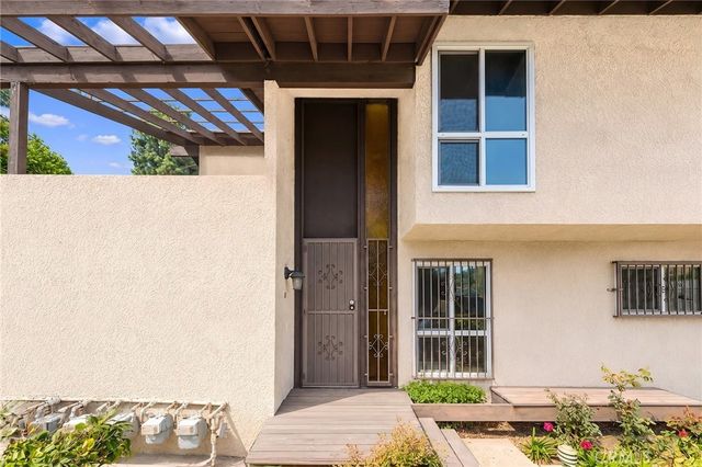 273 Casuda Canyon # E, Monterey Park