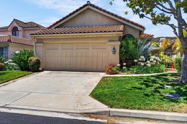 2370 Vista Valley, Vista
