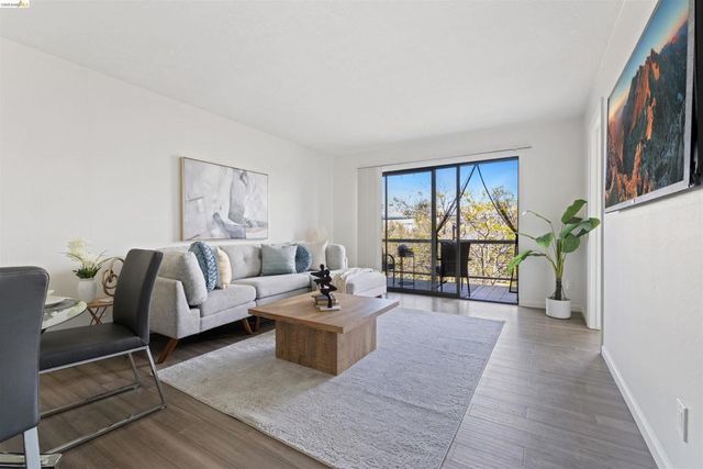 4 Admiral Dr # B430, Emeryville