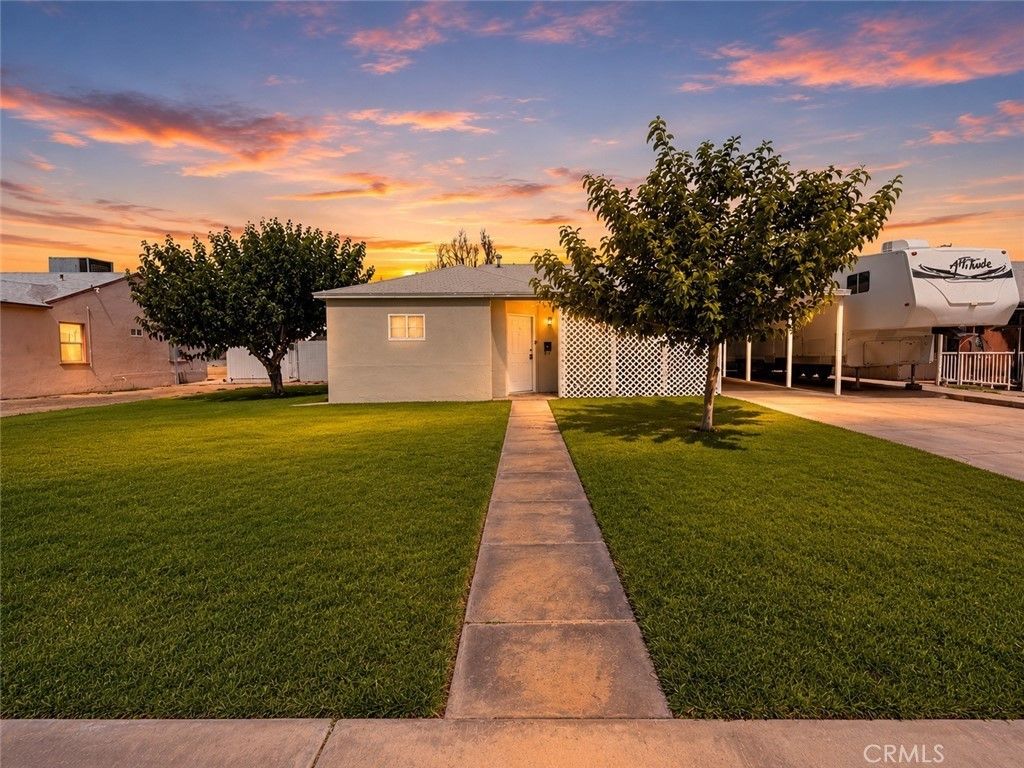 542 N 4th, Blythe