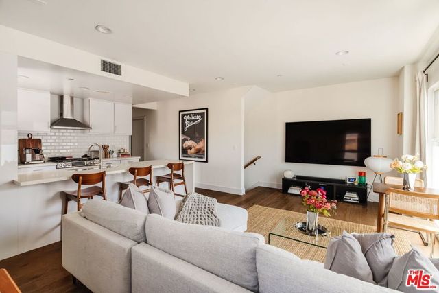 1514 S Bedford Street, Los Angeles