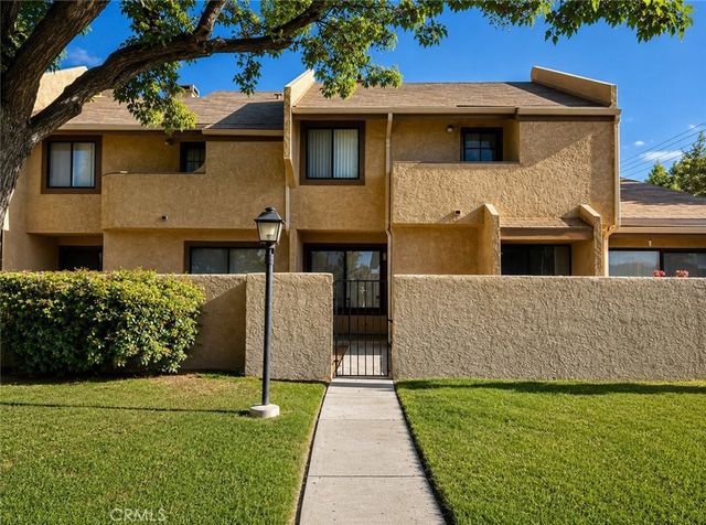 1849 E Avenue J4, Lancaster