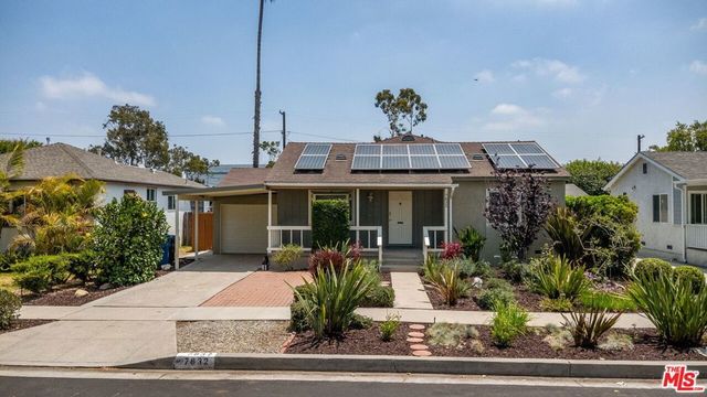 7832 Midfield Avenue, Los Angeles