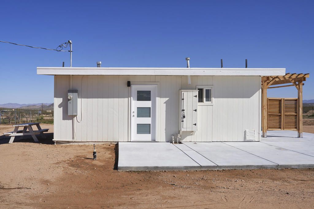 2250 Delgada Avenue, Landers