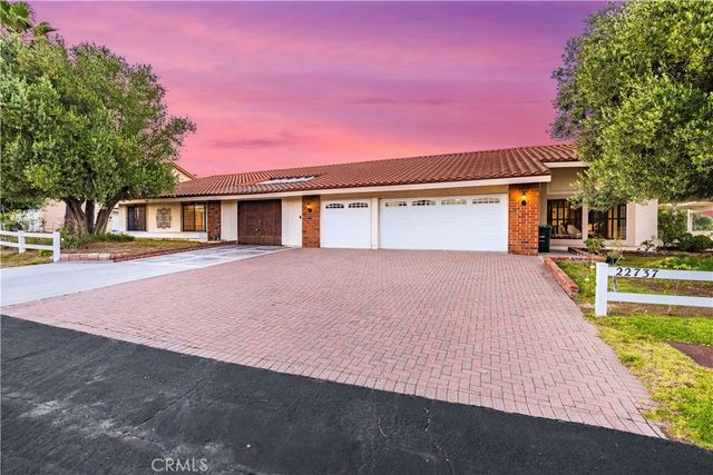 22737 Timbertop, Diamond Bar