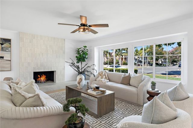 21891 Starfire Lane, Huntington Beach