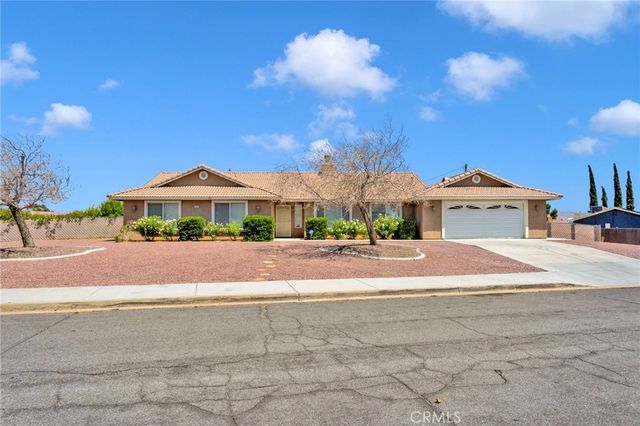 13935 Apple Creek, Victorville