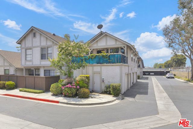 9066 Candlestick Lane # 5, Cypress