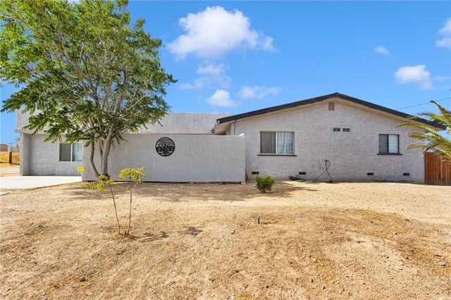 27763 Crestview, Barstow
