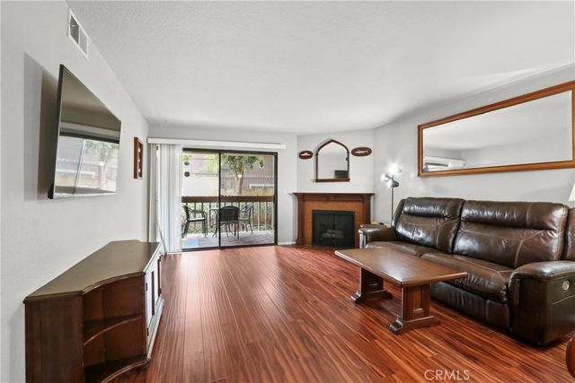 2101 E 21st # 102, Signal Hill