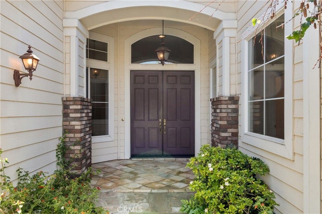 935 N Big Sky, Orange