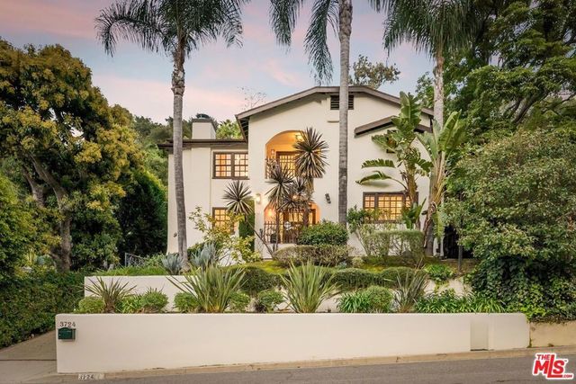 3724 Dixie Canyon Avenue, Sherman Oaks