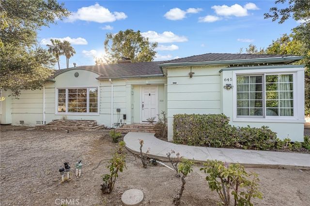 645 Woodbury, Glendale