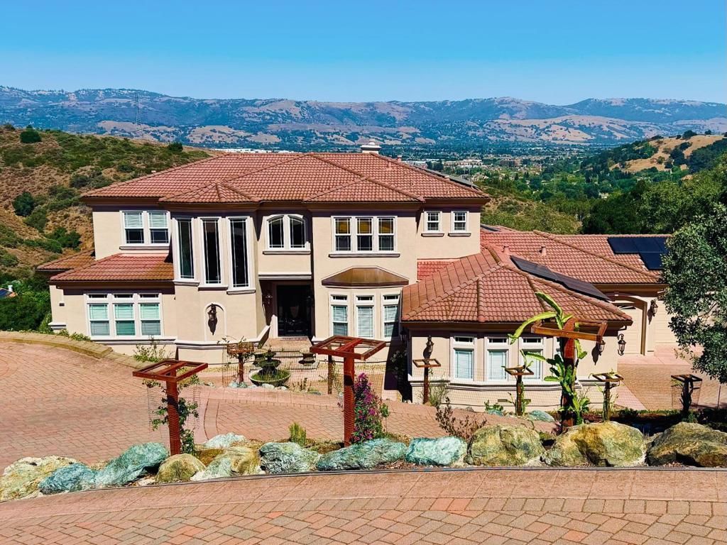 18600 Castle Ridge Drive, Morgan Hill