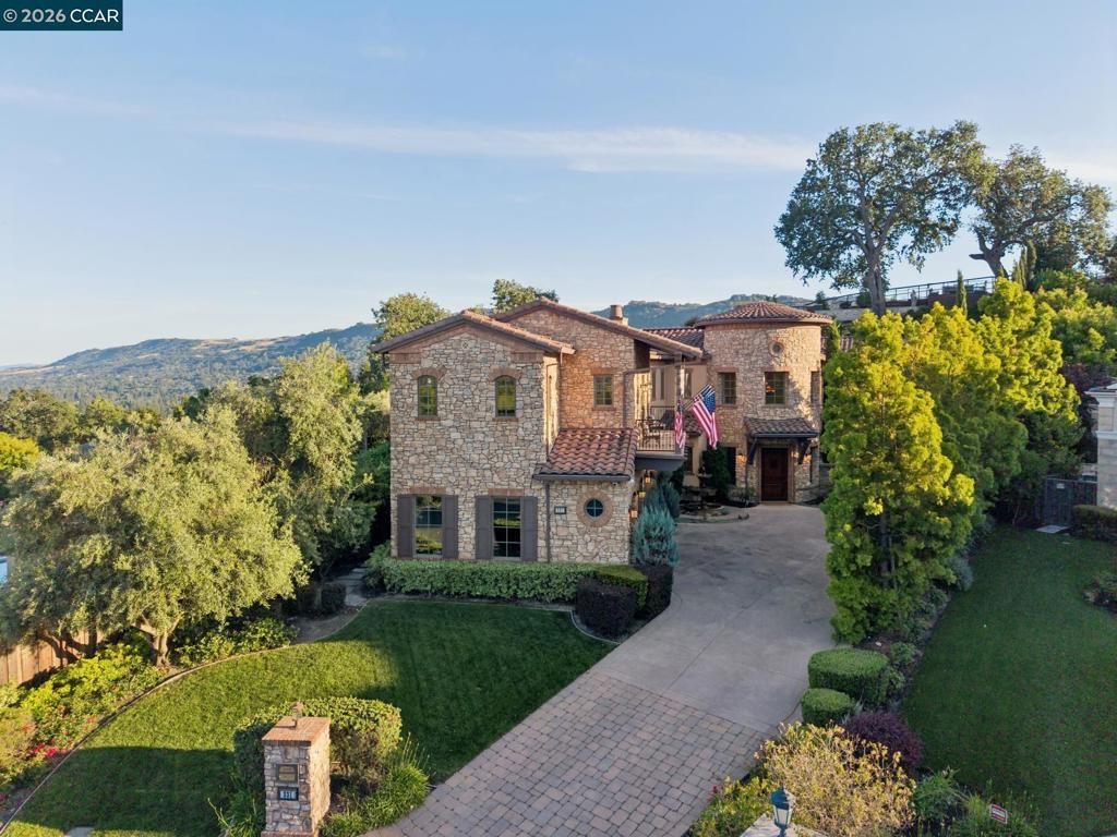 331 Corrie Place, Alamo