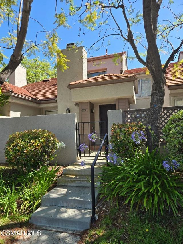 692 Via Colinas, Westlake Village