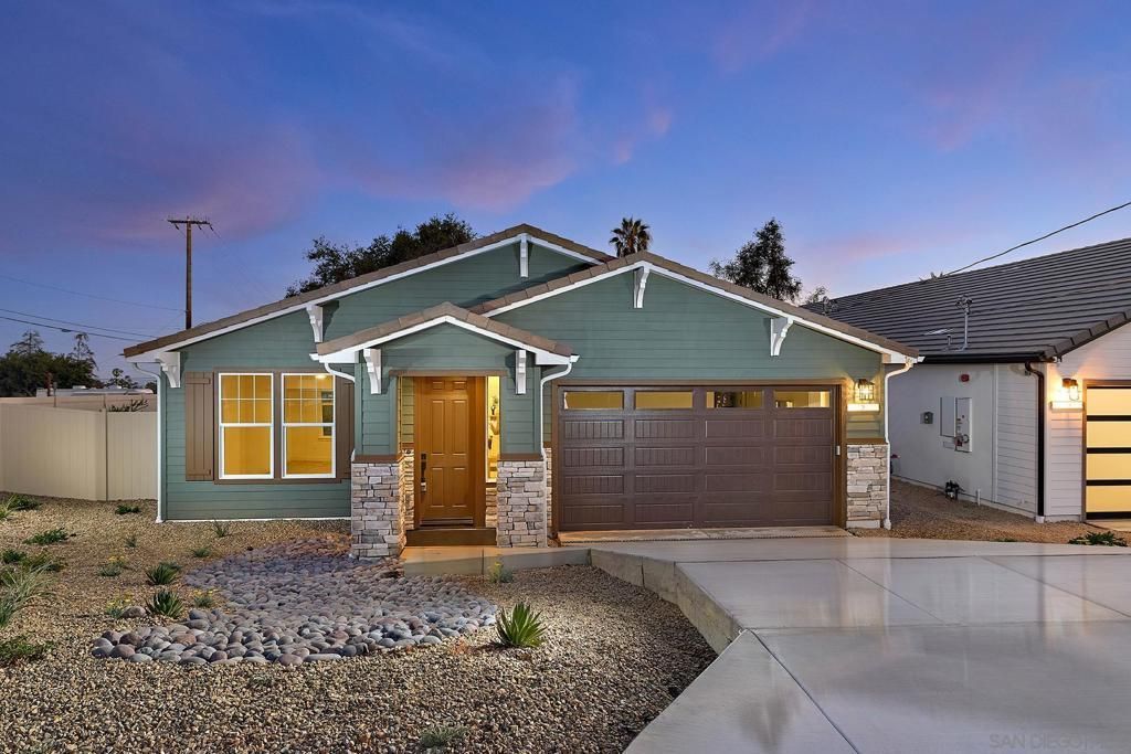 2 W Pine St, Altadena