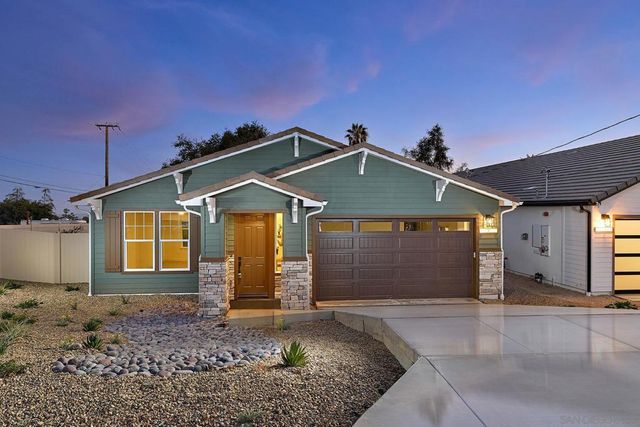 2 W Pine St, Altadena