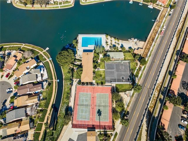 1554 Border # B, Corona