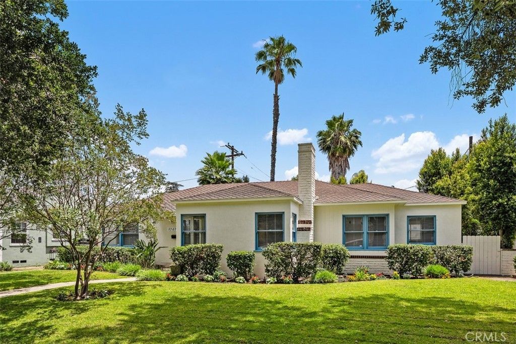 1707 N Olive Street, Santa Ana