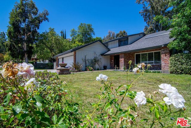 3525 Eddingham Avenue, Calabasas