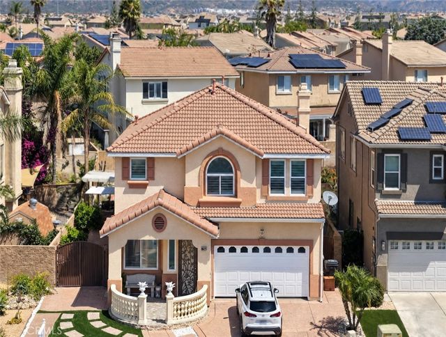 16872 Hazeltine Court, Fontana