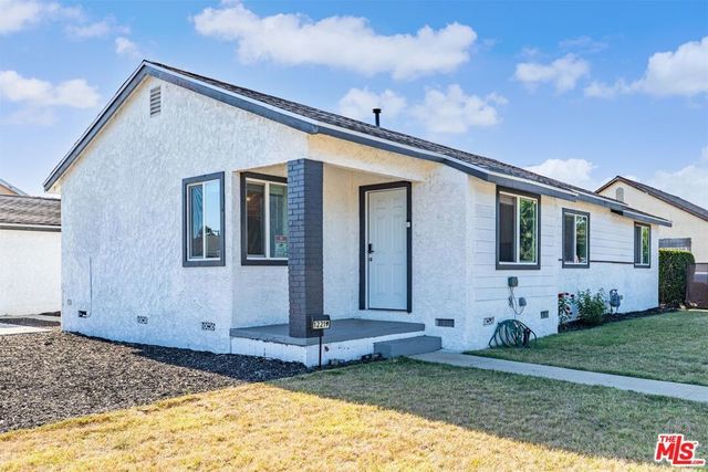 12219 S Central Avenue, Los Angeles