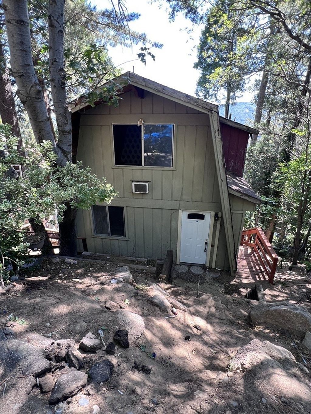23865 Lakeview, Crestline