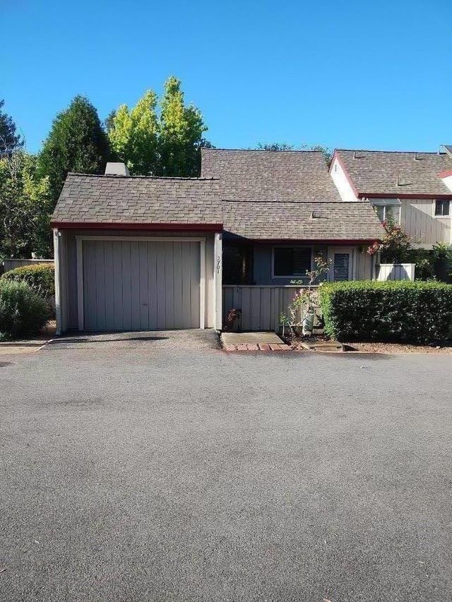2701 Amberwood Lane, Santa Cruz