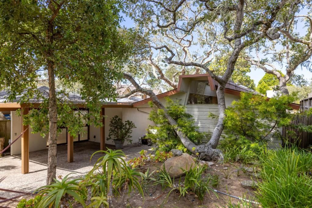 Sw San Carlos Street, Carmel