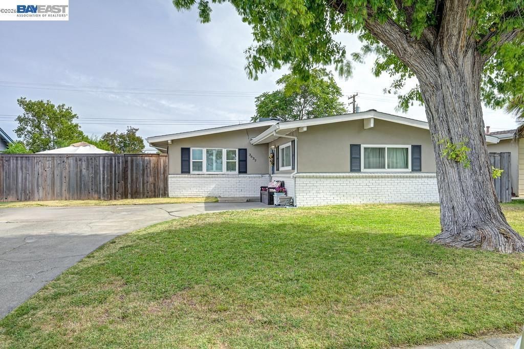 3637 Centinella Drive, North Highlands