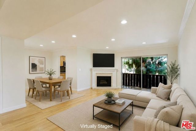 14980 Victory Boulevard # 201, Van Nuys